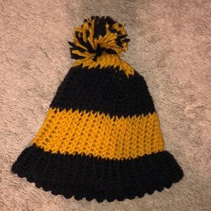 Pompom winter hat